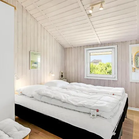 Hariet - 300m From The Sea By Interhome * Lakolk