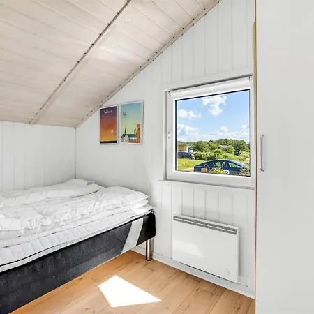 Hariet - 300m From The Sea By Interhome *