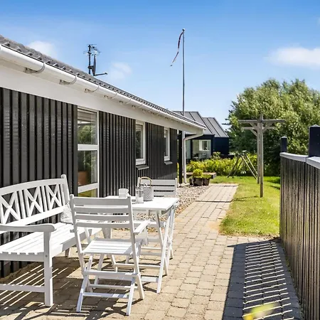 Dom wakacyjny Hariet - 300m From The Sea By Interhome