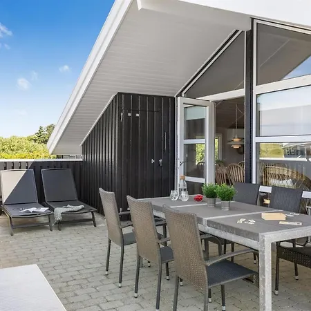 Dom wakacyjny Hariet - 300m From The Sea By Interhome Lakolk