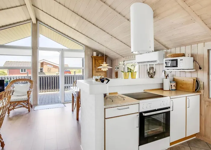 Hariet - 300m From The Sea By Interhome Ferienhaus Lakolk