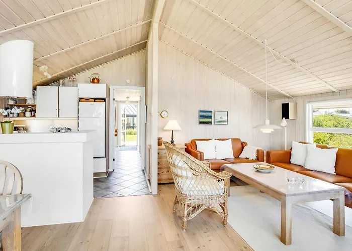 Ferienhaus Hariet - 300m From The Sea By Interhome Lakolk